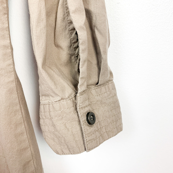 Brown Button-Up Blouse 3/4 Sleeve Length - Picture 2 of 10